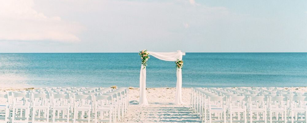 wedding 2017 callie manion sundial sanibel gulf of mexico beach altar