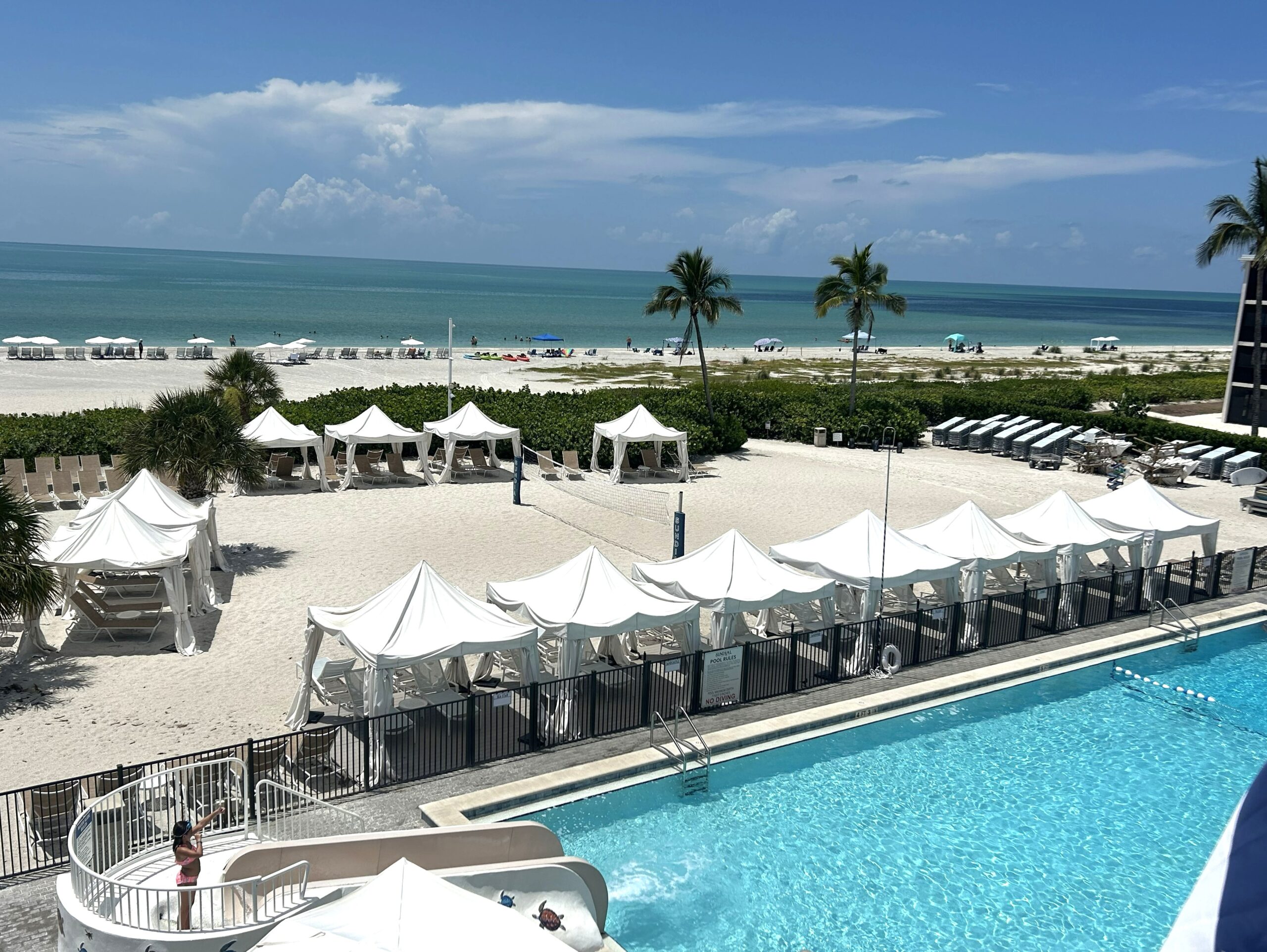 RELAXING/CABANA RENTALS